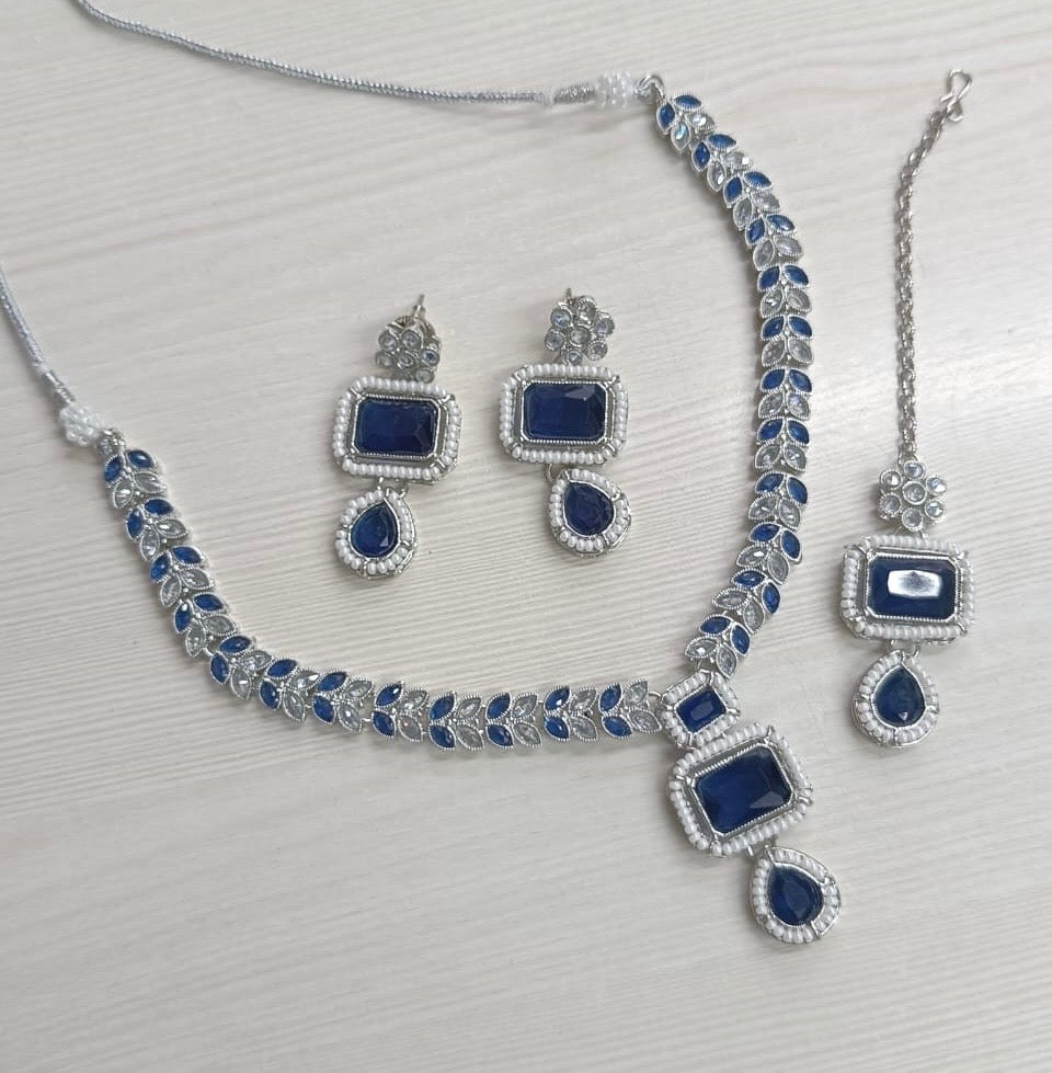 Shazi Necklace set