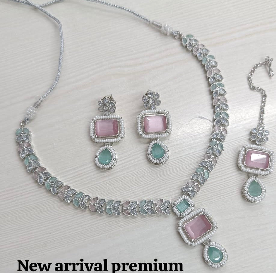 Sherry Necklace set
