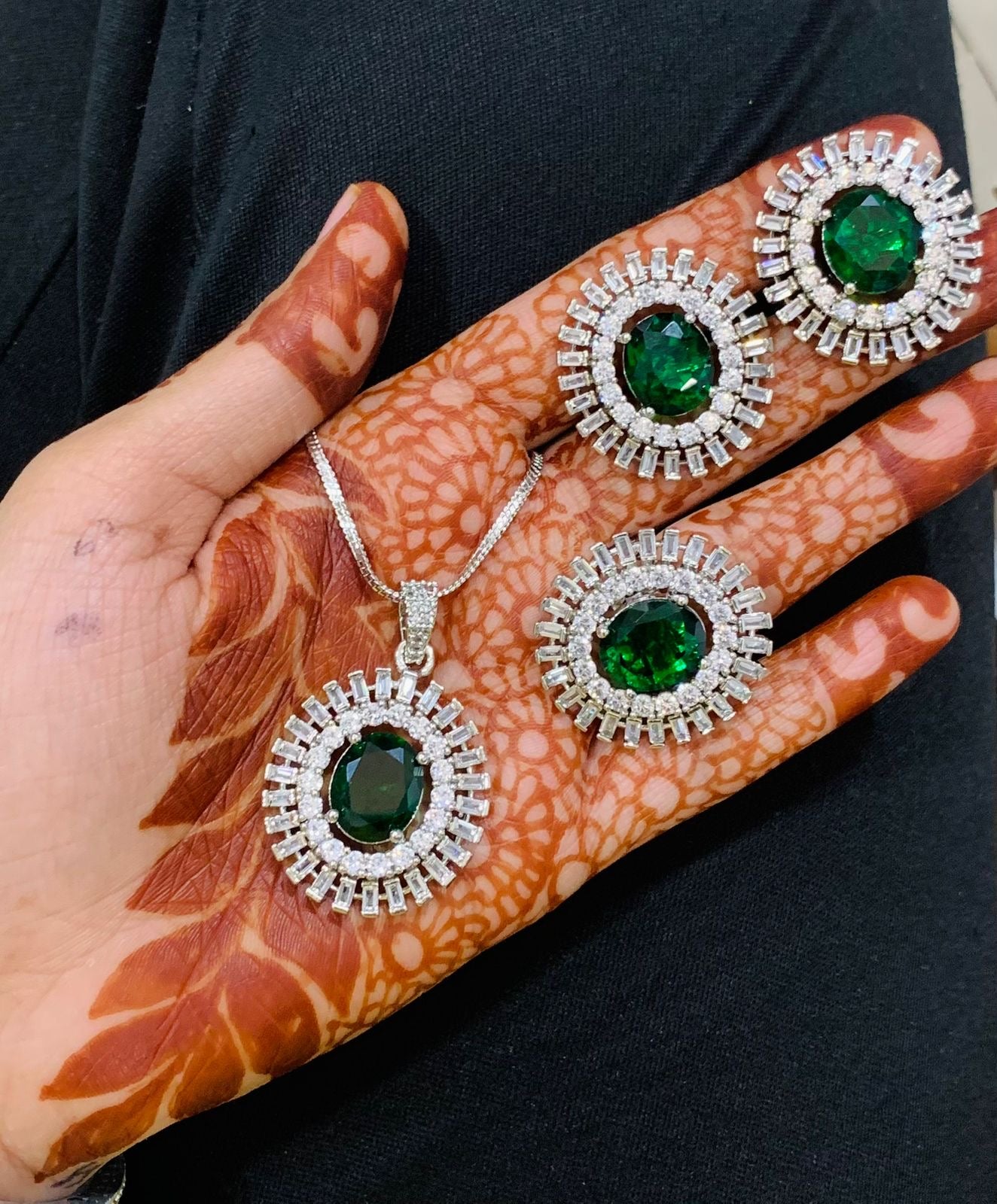 Anita Necklace Set