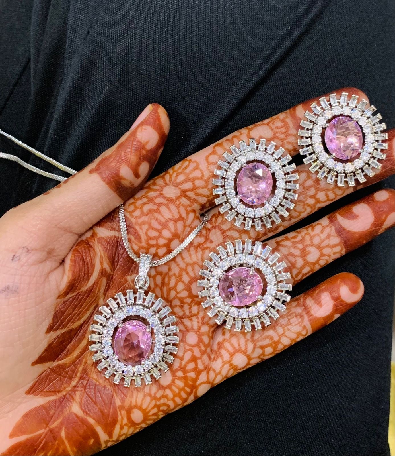 Anisha Necklace Set