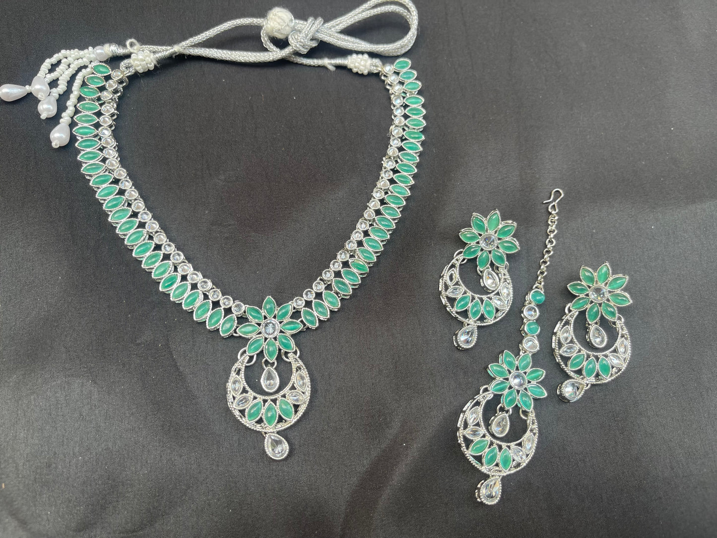 Uma Necklace Set